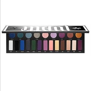 Kay Von D Metal Matte palette